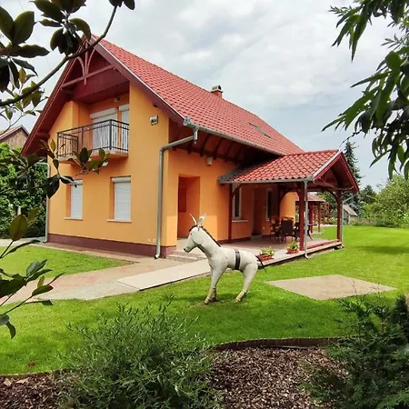 Holiday home Vascsacsi Nyaralo